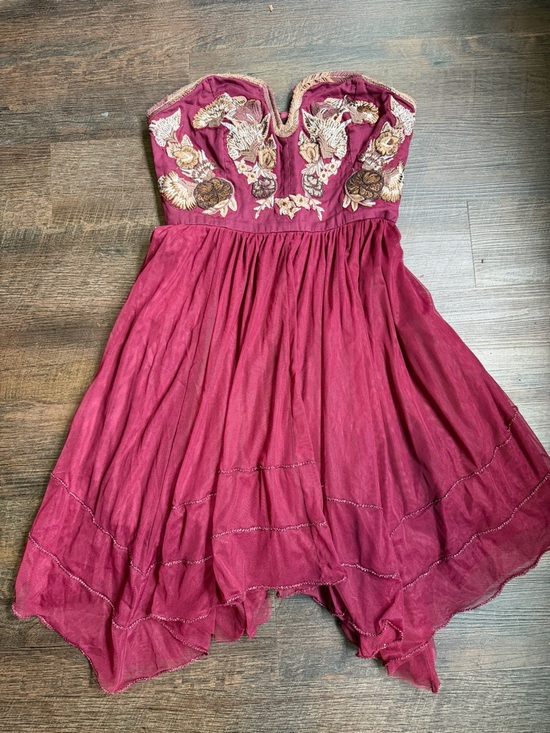 Free People Dresses & Skirts - Free People Embroidered Bodice Corset Strapless Dress